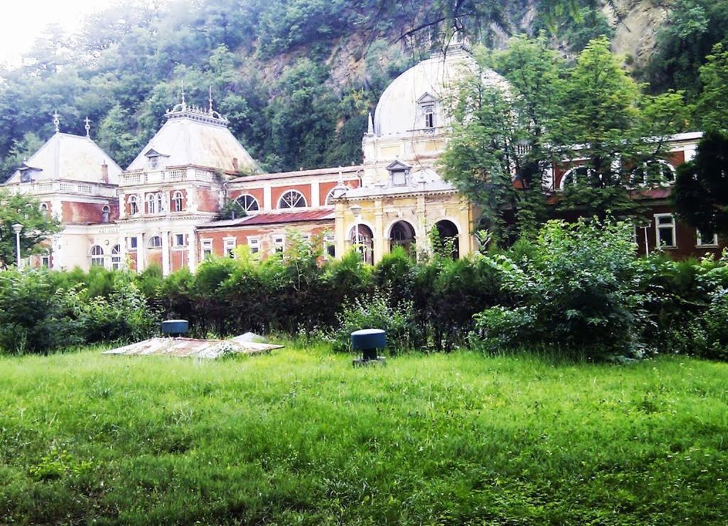 Hotel Domogled Băile Herculane Eksteriør billede