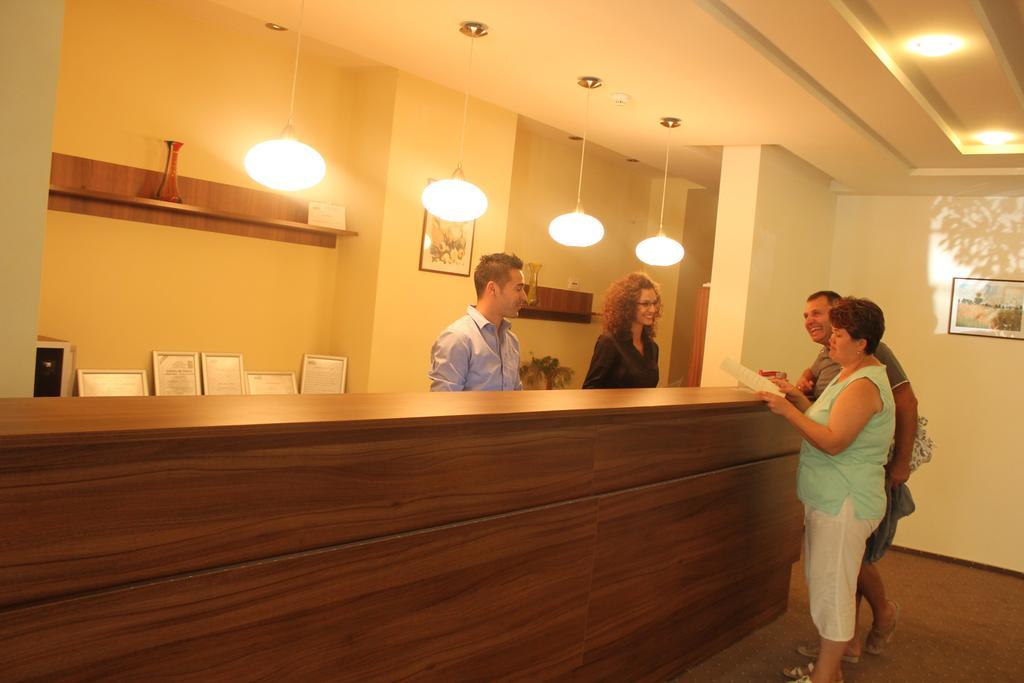 Hotel Domogled Băile Herculane Eksteriør billede